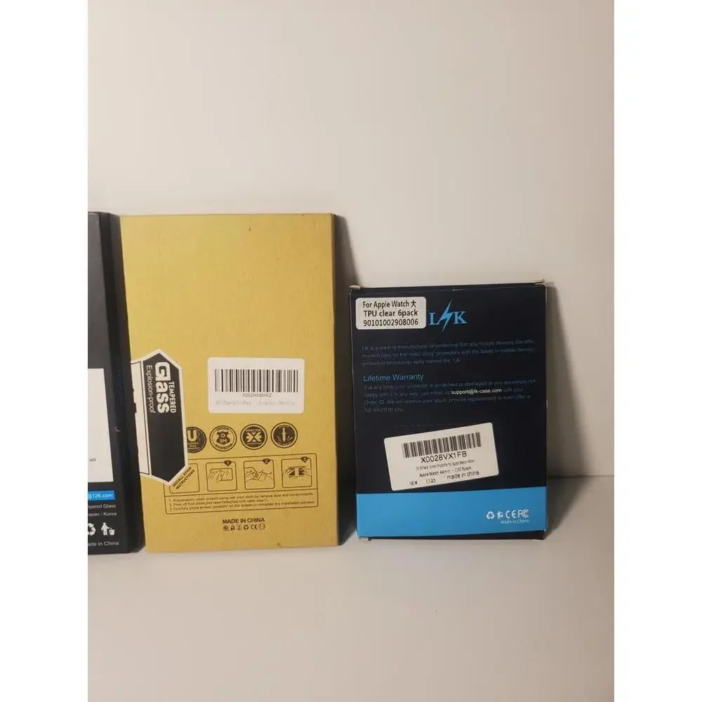 #23 Lot Of 4 New Assorted Phone Screen Protectors & Phone Case